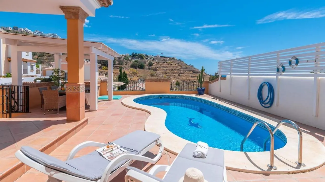 Villa Claudia Nerja By Ruralidays 0*,